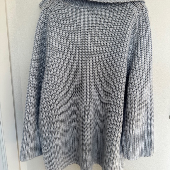 Cozy Light Blue Knit Sweater - Picture 5 of 5